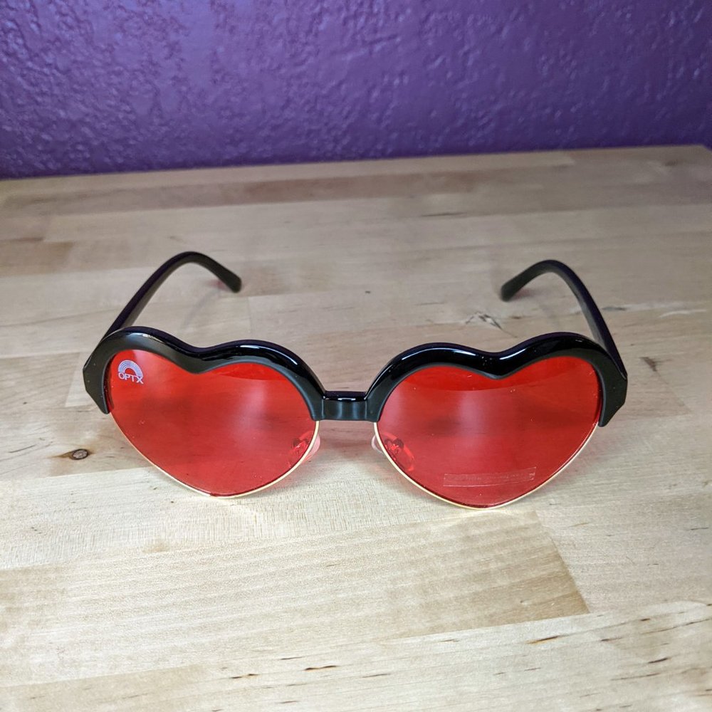 🍉NWT Rainbow OPTX Red Heart Sunglasses